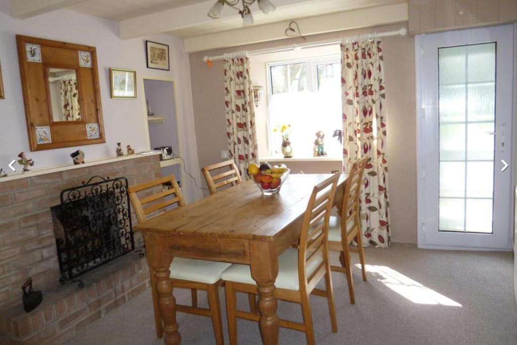Lovely Cornish Cottage In Small Village Setting Saint Hilary  Exterior foto